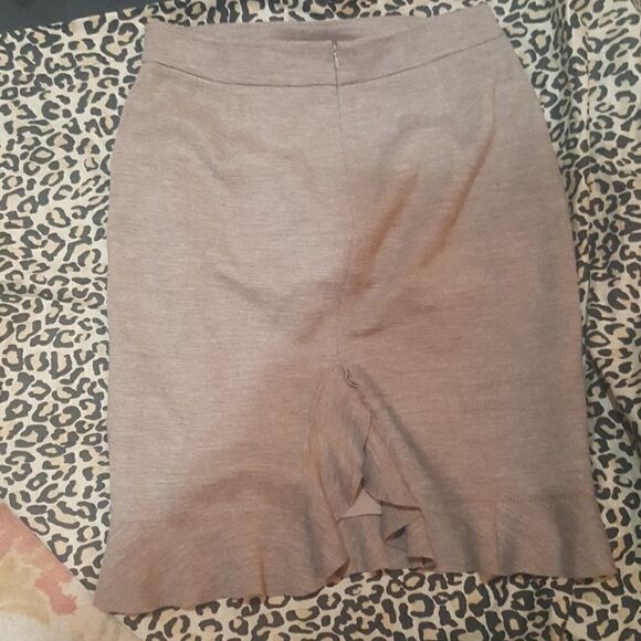 ANN TAYLOR Wool Peplum Skirt - Size 6 - Picture 3 of 6